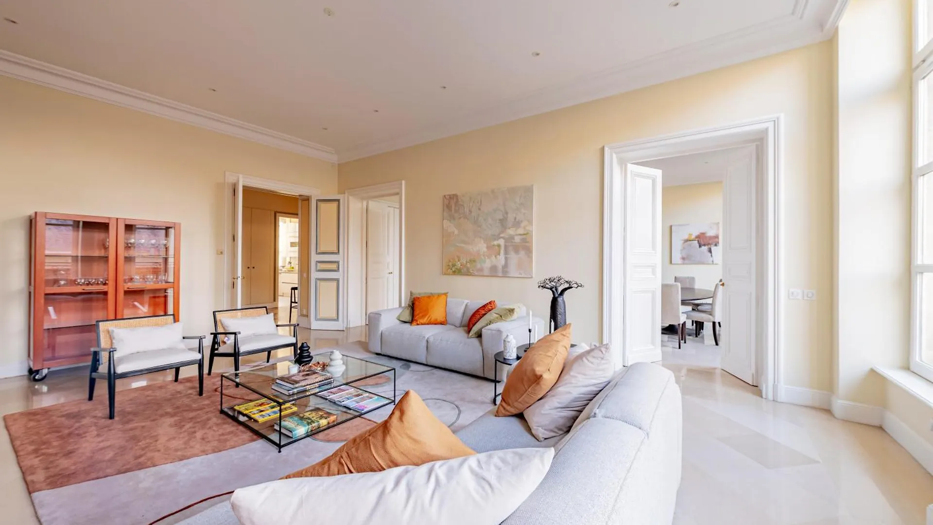 Timeless Elegance In Apartamento *