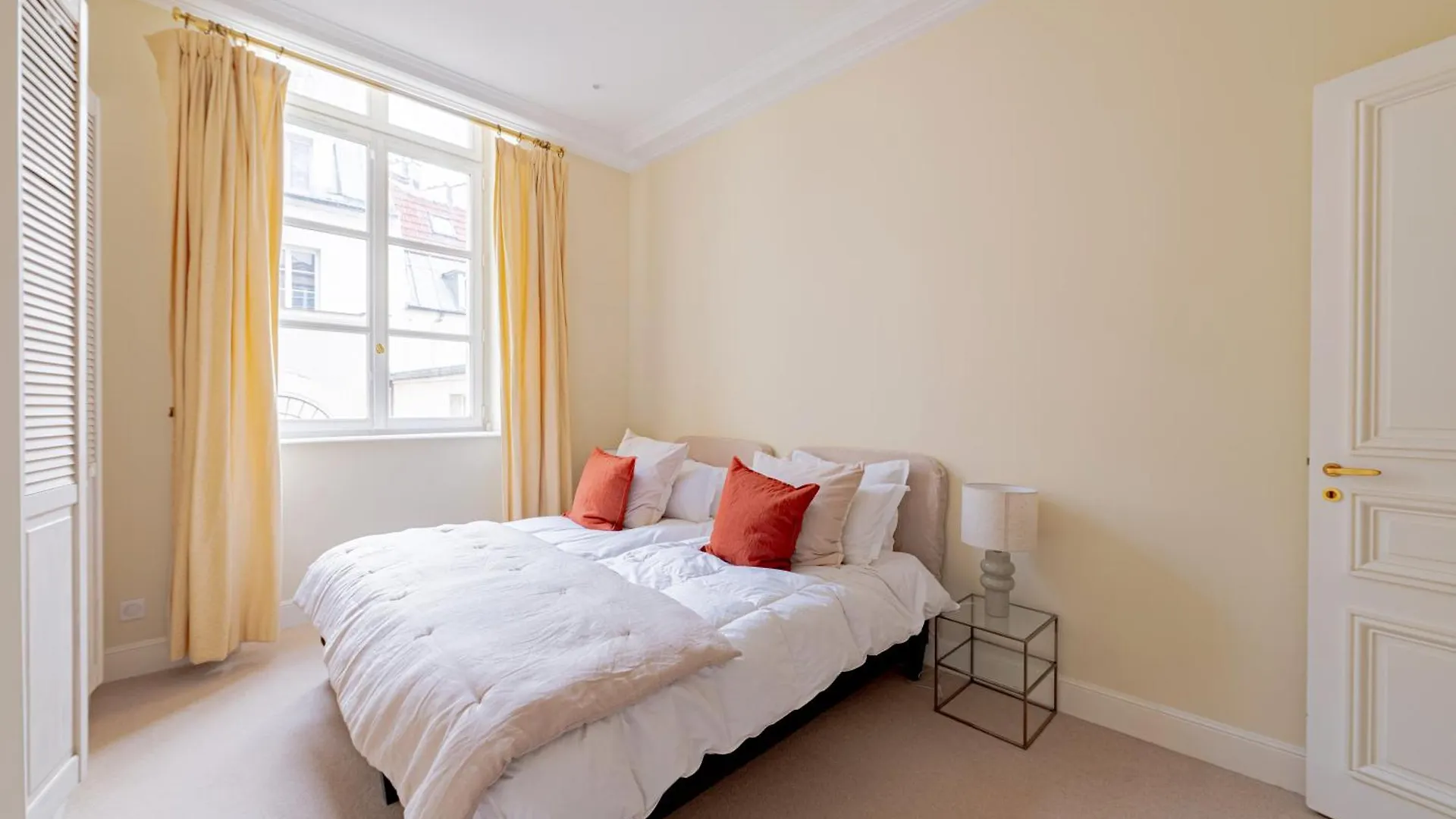 Apartment Timeless Elegance In