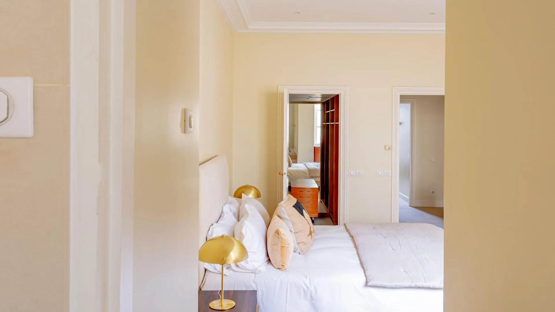 Apartamento Timeless Elegance In París
