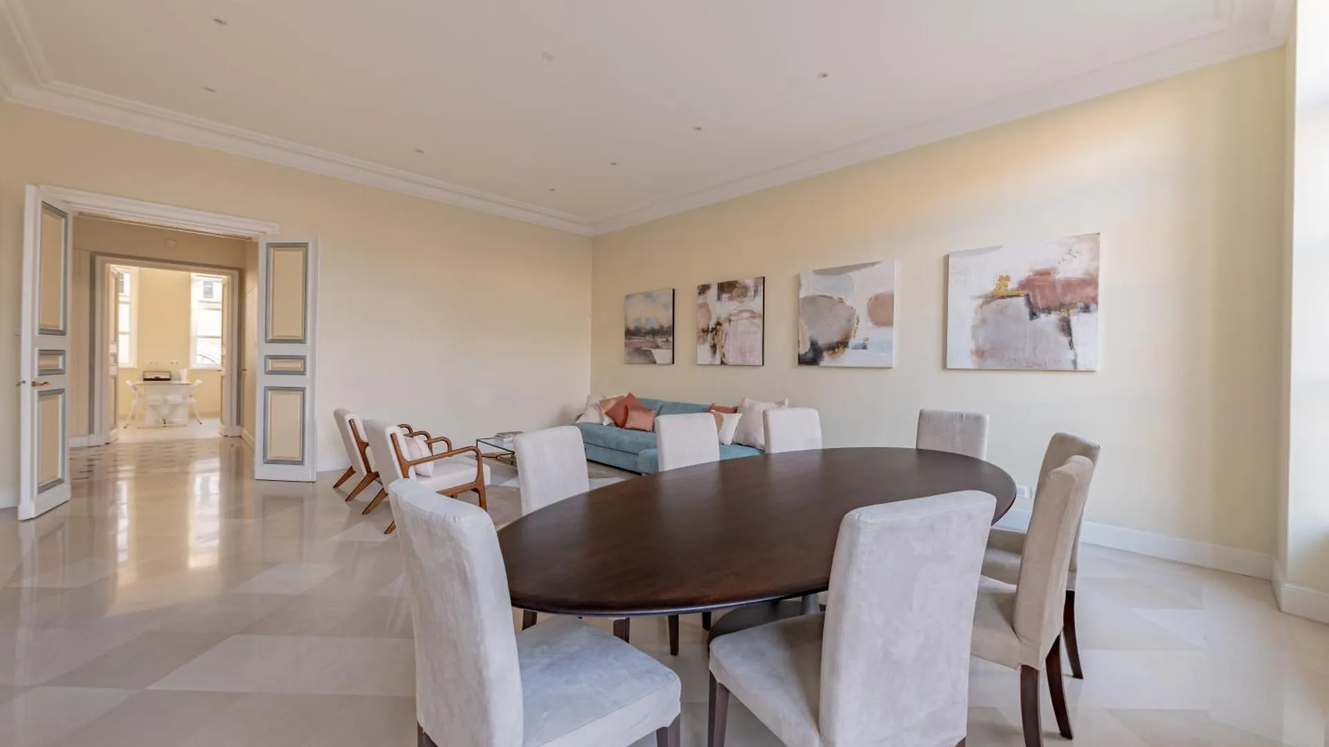 Timeless Elegance In Apartment *